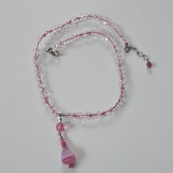 Elegant Pink Beaded Necklace - Picture 3 of 5